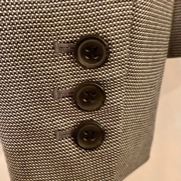 ☀️3 for $25 Elegant! HALOGEN b&w tweed jacket/blazer, size 8 - Picture 2 of 4